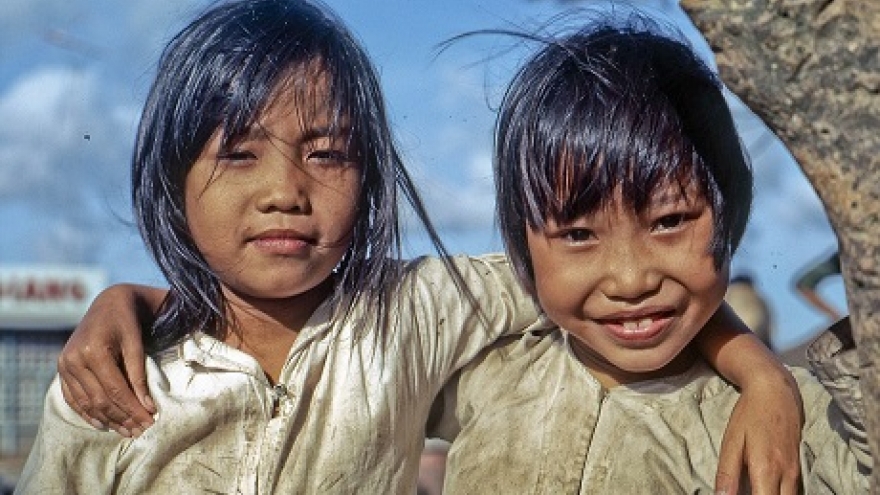 American GI’s photos capture the other side of war