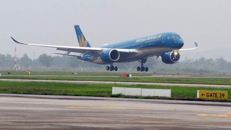 Vietnam Airlines increases flights to serve APEC activities