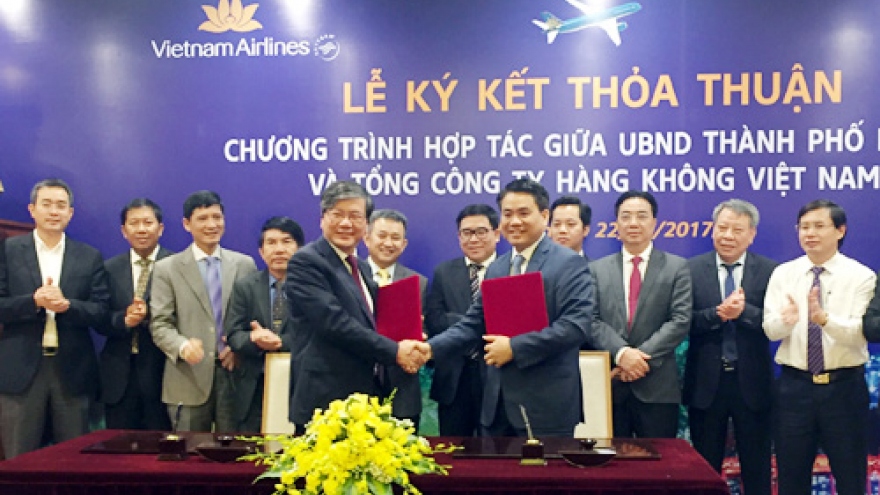 Vietnam Airlines signs landmark agreement with Hanoi