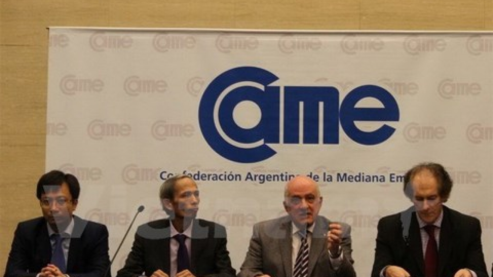 Vietnam boosts trade promotion in Argentina, Paraguay
