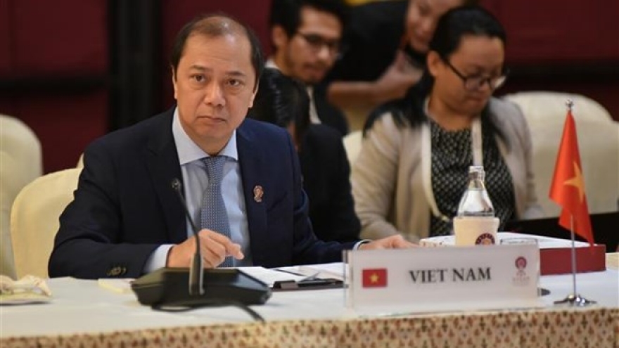 Vietnam attends ASEAN SOM ahead of AMM-52