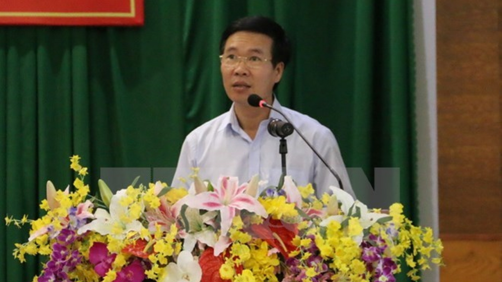 Vietnam, Laos Parties share experience in sustainable development
