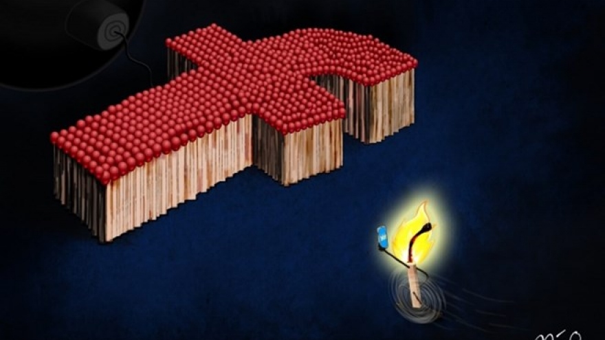 Awards presented to best entries of caricature contest