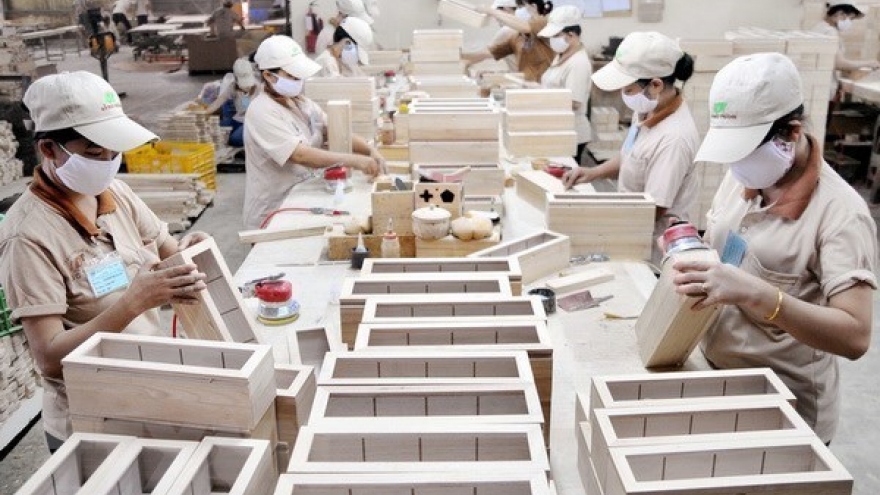 Only 5% of Vietnam’s wood exports designed locally