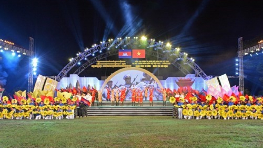 Military gala night features Vietnam-Cambodia ties