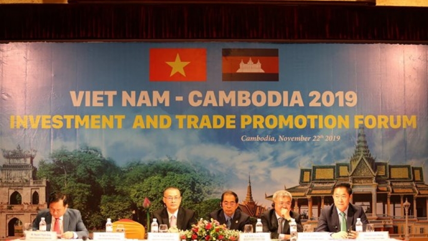 Vietnam-Cambodia trade-investment promotion forum held