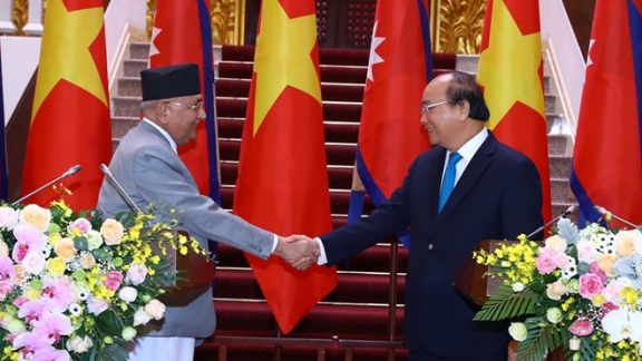Nepalese PM concludes official visit to Vietnam