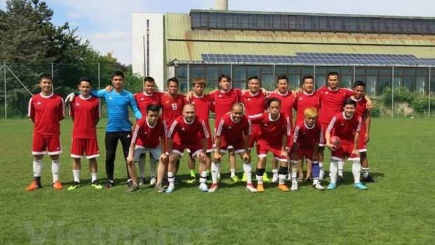 Sport events help connect Vietnamese people in Europe