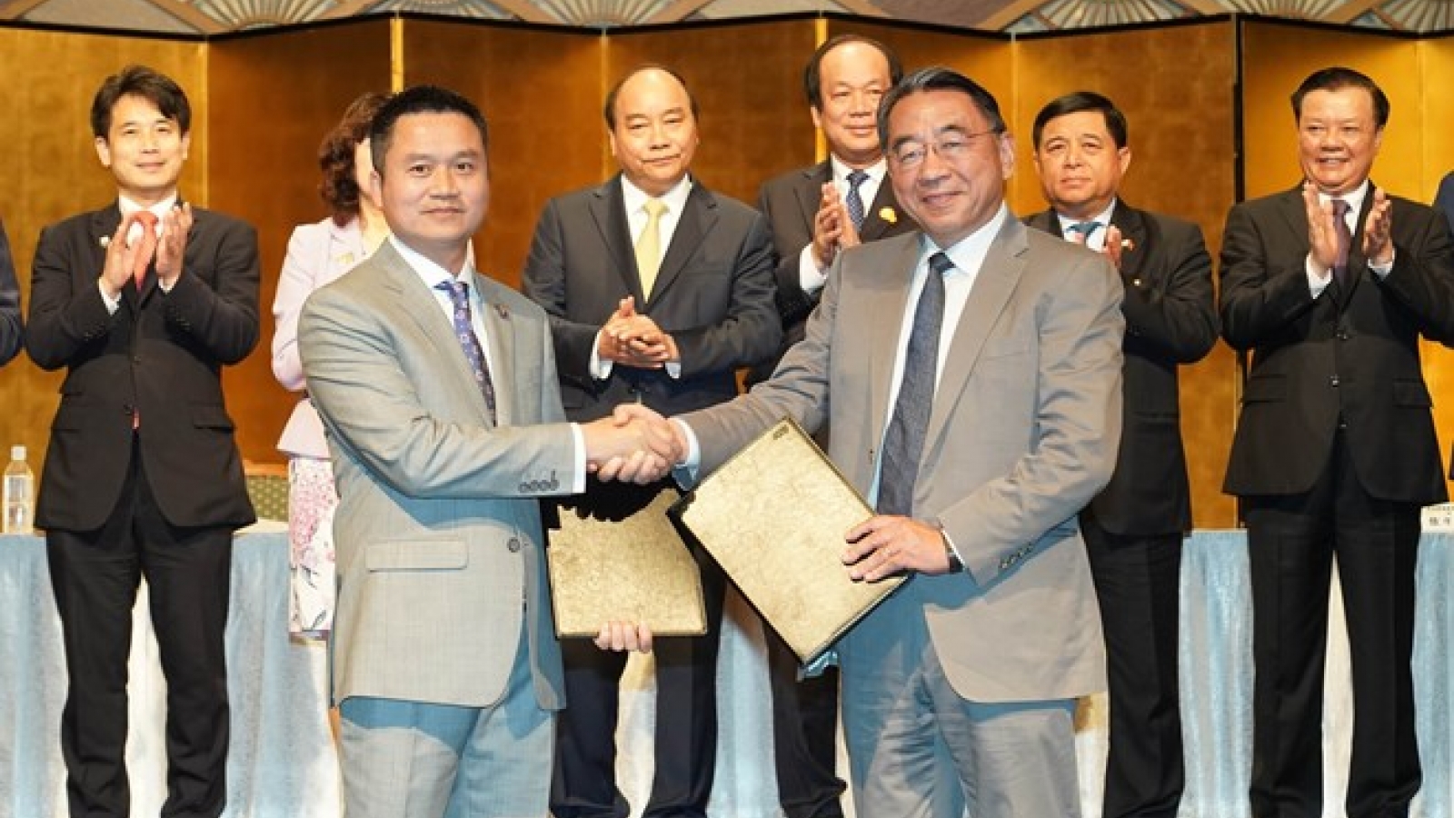 Vietnam to be “promised land” for Japanese investors: PM