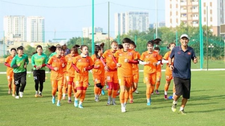 Vietnam’s U19 women players train for AFC championship