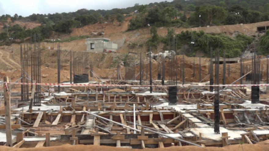 40 villas built without permit in Danang