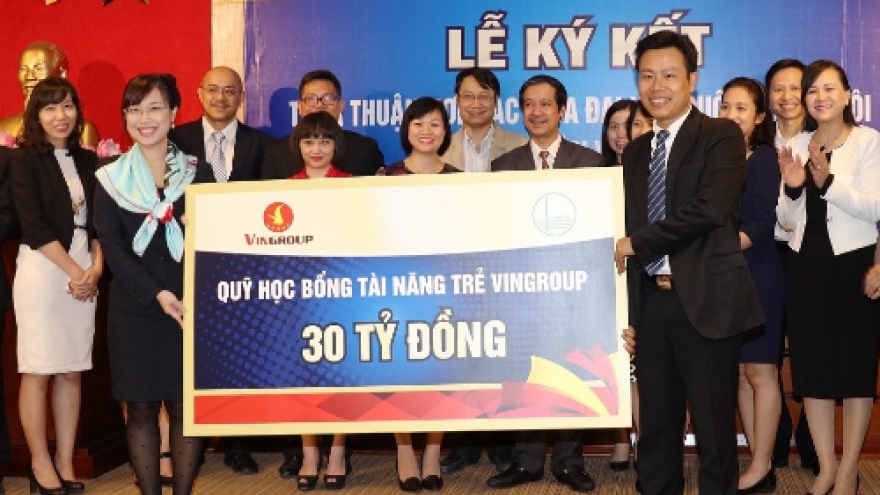 Vingroup invests in Vietnam National University’s Talent Fund 