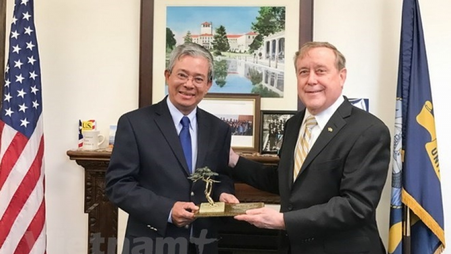 Vietnamese Ambassador visits US Naval Postgraduate School
