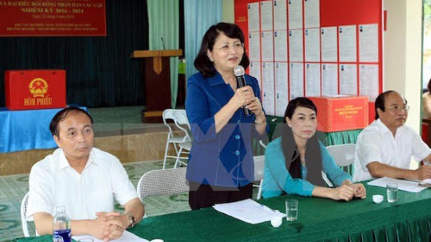 Early elections in border, island areas
