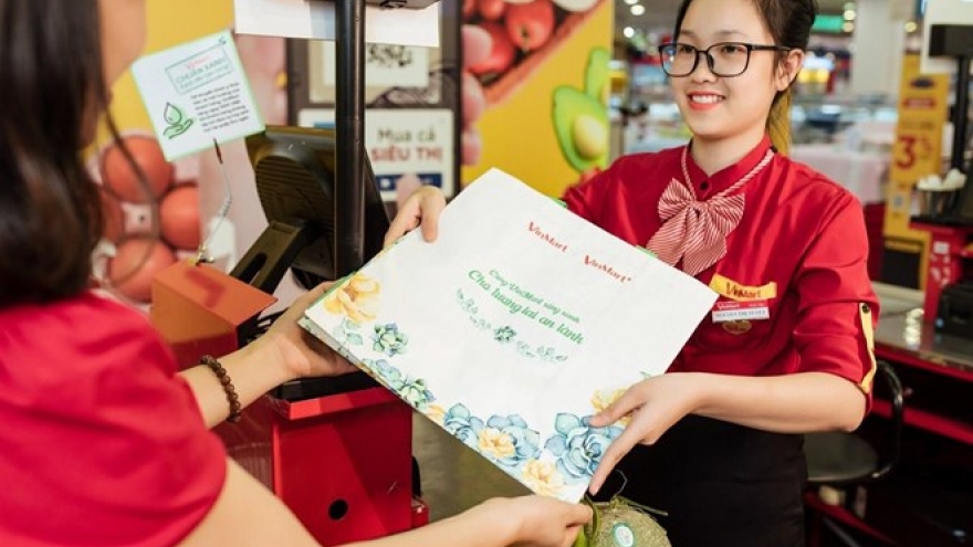 Retail chain applies measures to go green