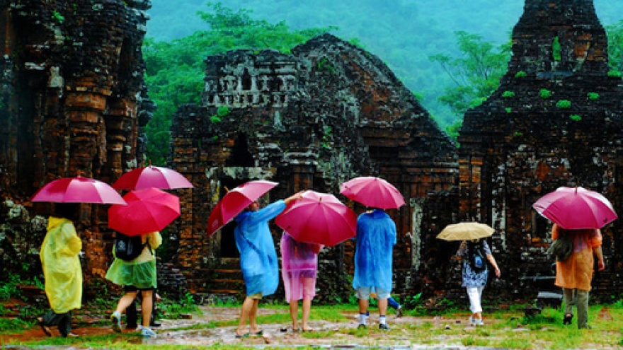 Starting today, Vietnam launches e-visas for visitors from 40 countries