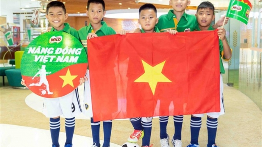 Vietnamese junior footballers train in Barcelona