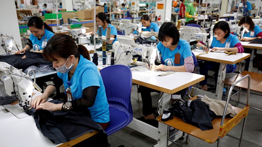 Vietnam likely to benefit from worldwide shift in production capacity: HSBC