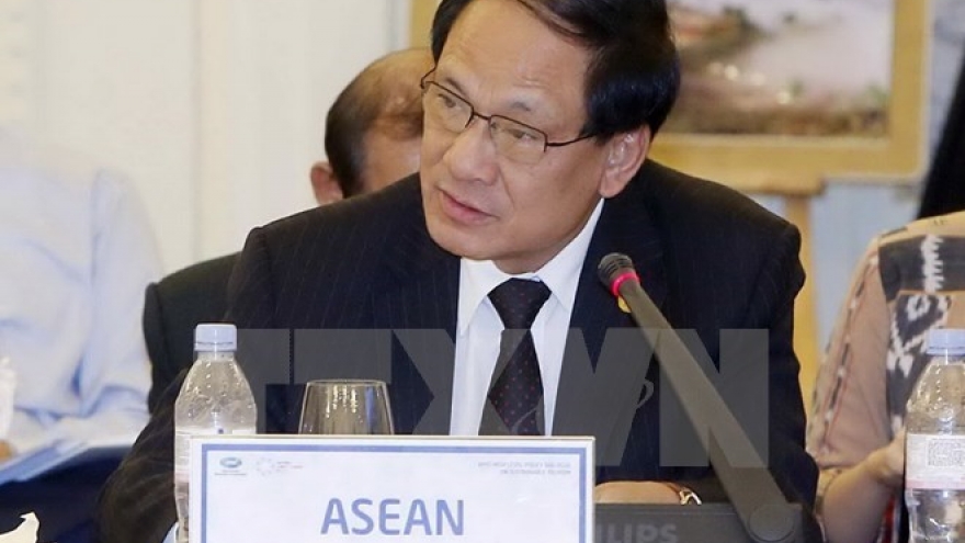 
        ASEAN reinforces relations with UN, Switzerland
                              