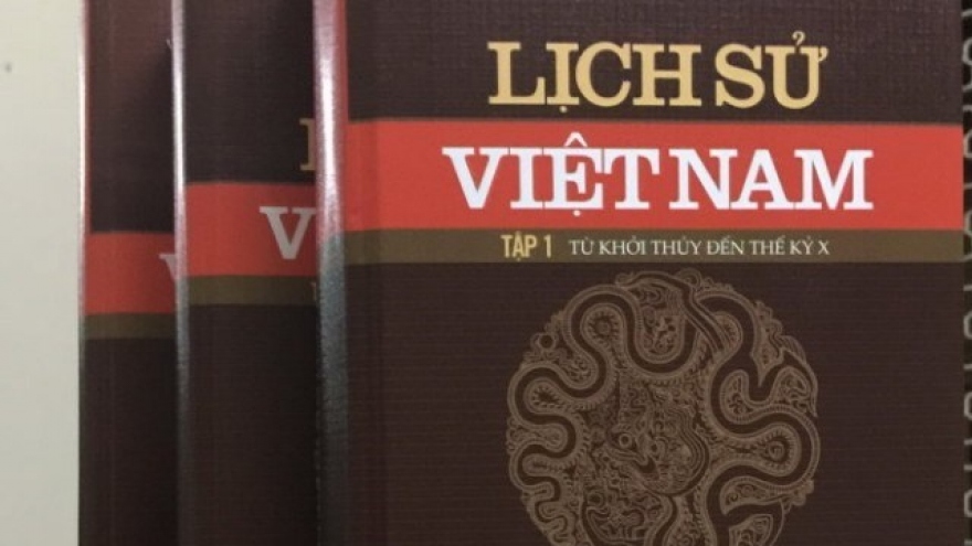 Biggest-ever book collection on Vietnamese history launched