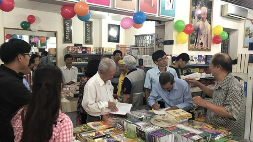 Book Week launched in HCM City