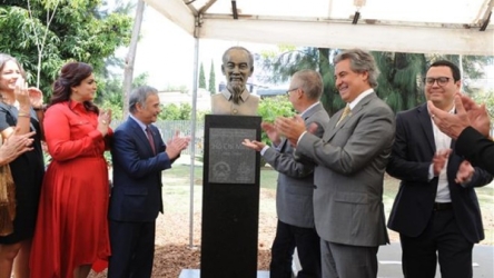 Bust of President Ho Chi Minh inaugurated in Mexico