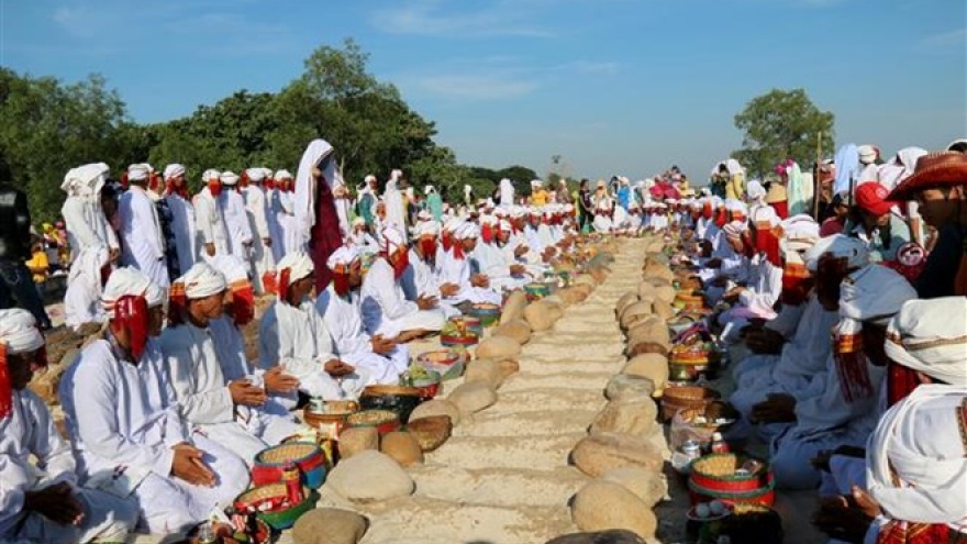 Cham Bani people in Binh Thuan celebrate Ramuwan festival