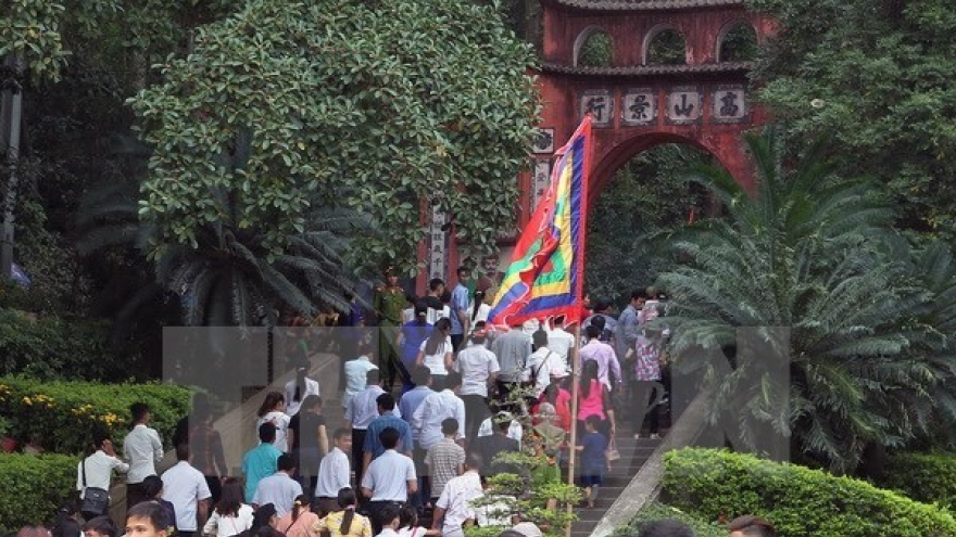 About 1 million tourists visit Hung Temple relic site during Tet
