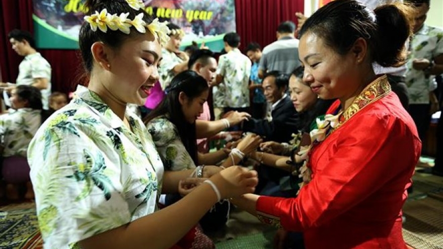 Lao students in Dien Bien celebrate traditional festival