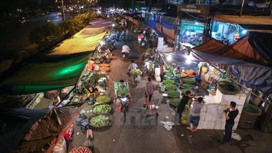 Hanoi to build five more agricultural wholesale markets