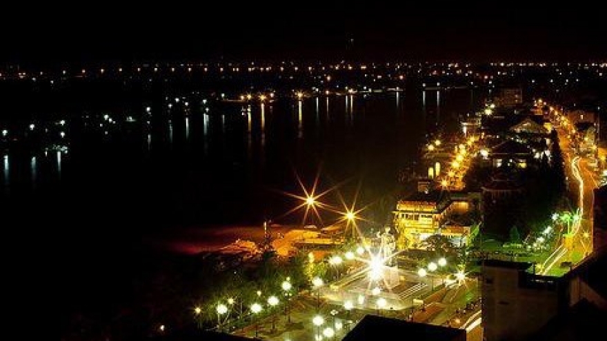 
        Lantern festival to light up Can Tho nights
                              