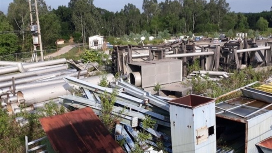 
        Paper project’s licence revoked after delays
                              