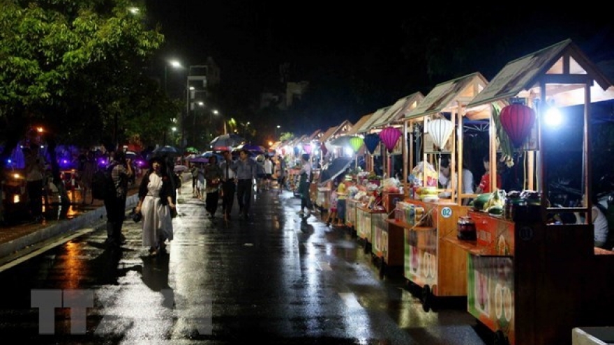 Trinh Cong Son walking street to offer free wifi services