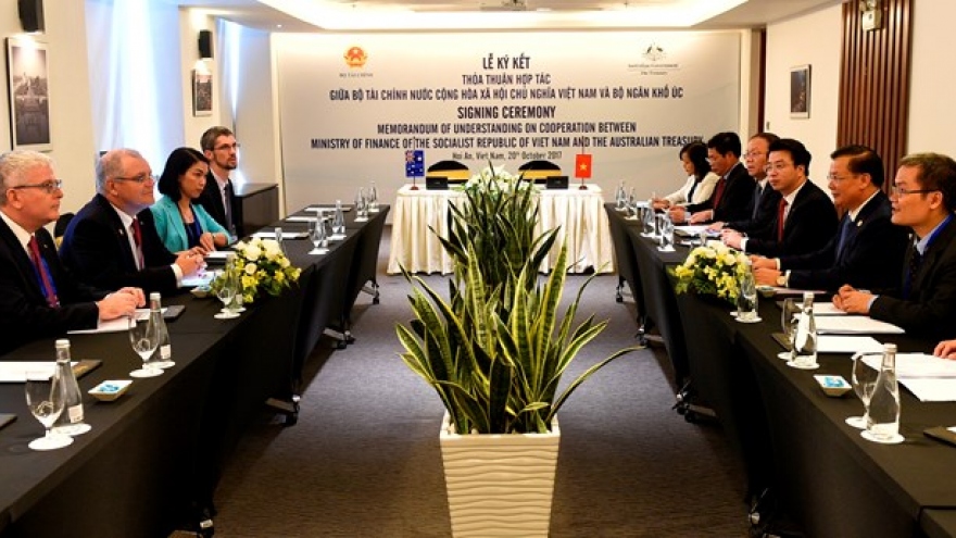Vietnam, Australia sign MoU on financial cooperation