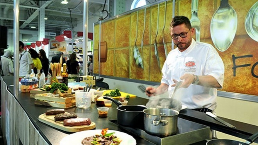 Vietnam attends Asia’s food fair in Singapore