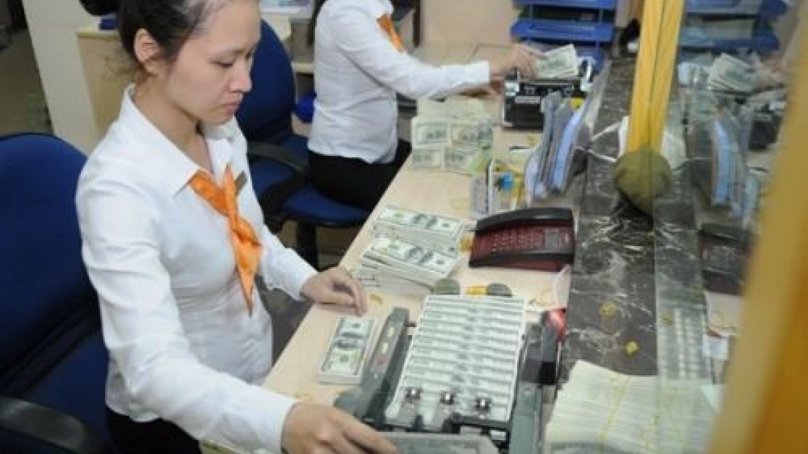 Reference exchange rate goes up VND3