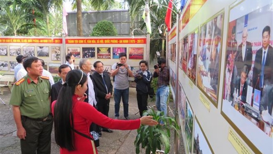 Exhibitions on Spring 1968 uprising, country’s achievements open