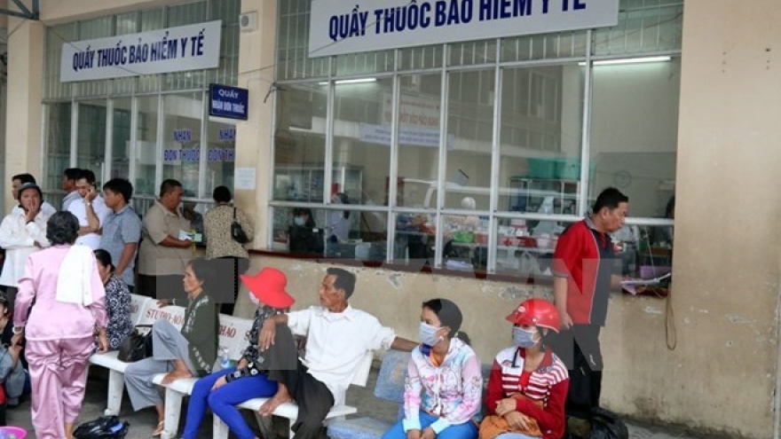 
        Patients, clinics defraud health insurance funds
                              