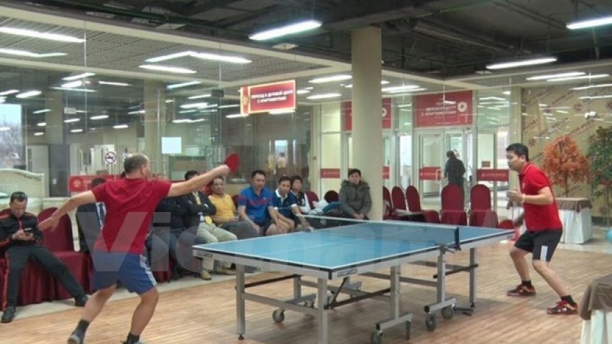 Table tennis tourney connects overseas Vietnamese in Russia