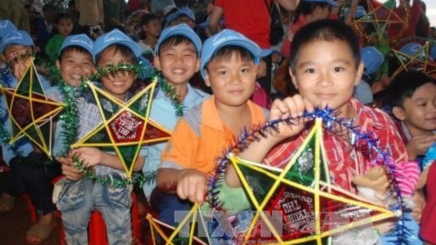 Programmes for children to enjoy Mid-autumn Festival