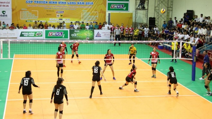 International volleyball tournament opens in Vinh Long