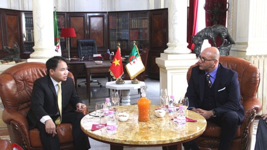 Vietnam, Algeria promote trade, investment at SIPA 2019