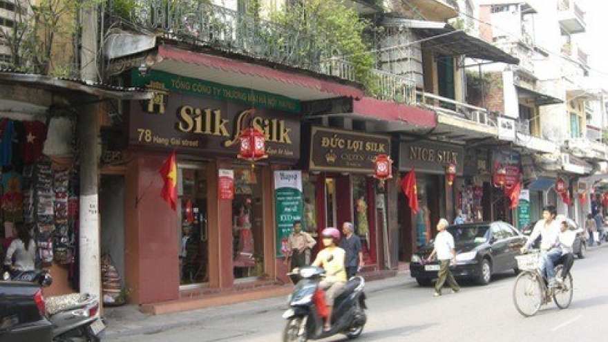 Vehicle ban on parts of Hoan Kiem