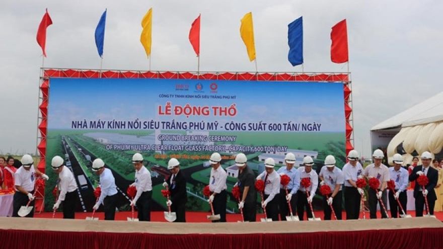 Vietnam’s first ultra-clear float glass factory built