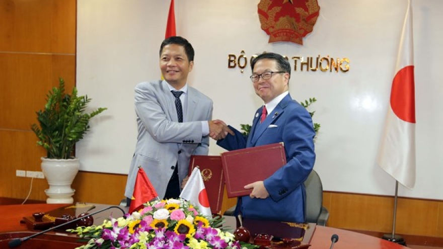 Vietnam, Japan beef up partnership in industry, trade, energy