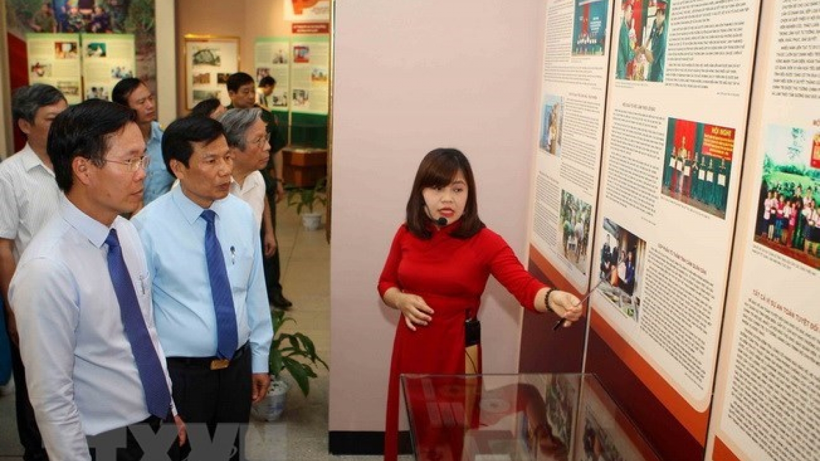 Exhibition honours followers of late President Ho Chi Minh’s example