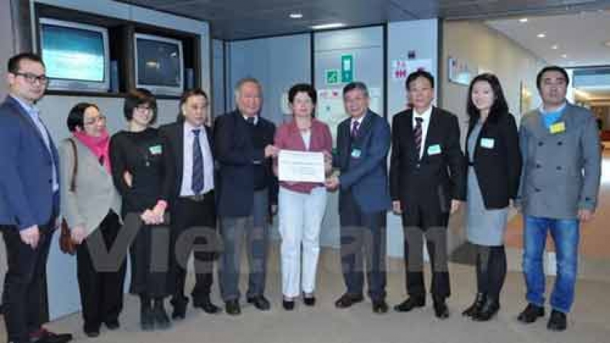 Vietnamese expats send concerns over East Sea issue to EP
