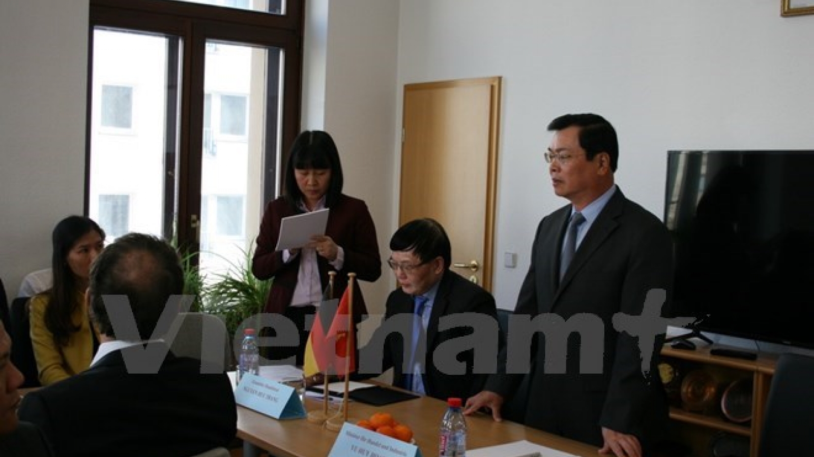 Vietnam bolsters trade, investment in Germany
