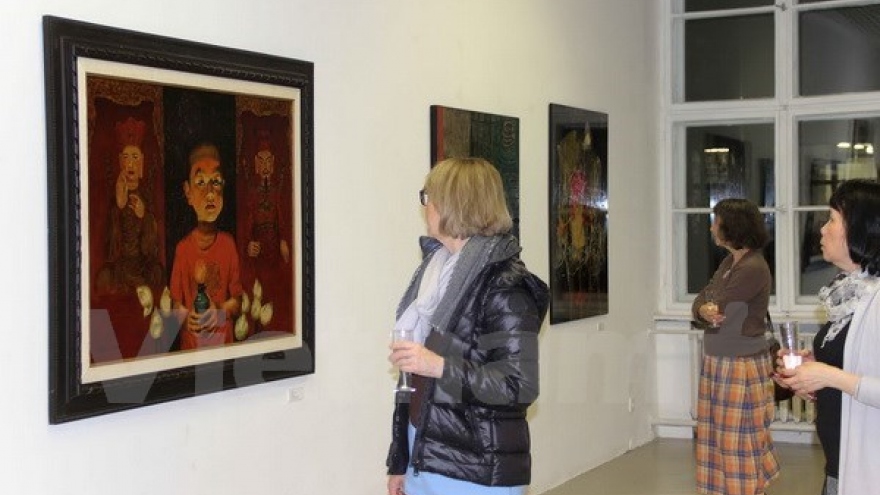 Vietnamese lacquer paintings displayed in Germany