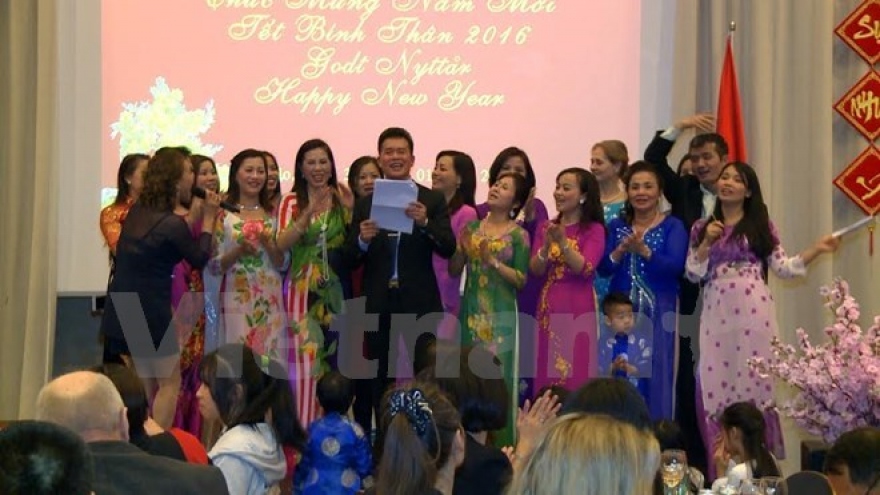 Expatriates celebrate traditional Tet in Cambodia, Australia, Norway